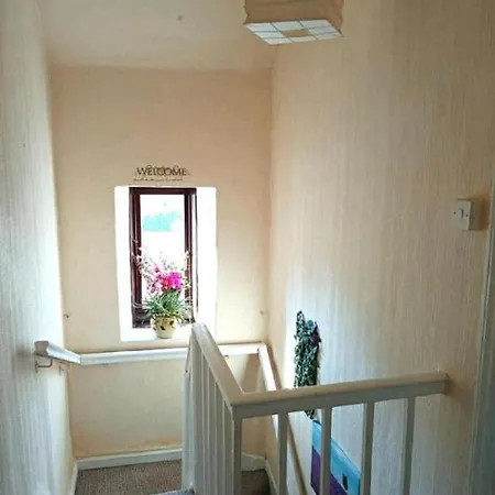 Town House Off Main Street *